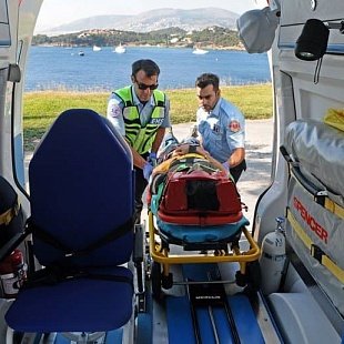 Перевозка больных самолетом из Греции
